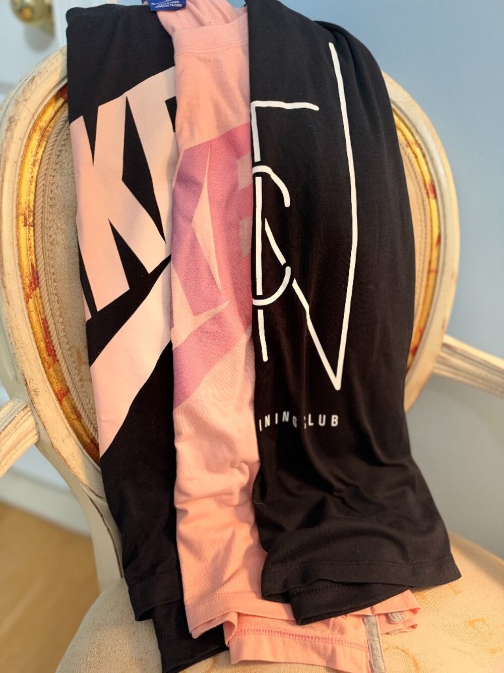 Bundle: Nike Activewear 3-Pack Graphic Gym Tank Tees XL